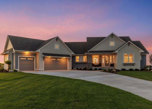 Property at 14320 47th St N, Stillwater, MN 55082, 4 beds, 4 baths