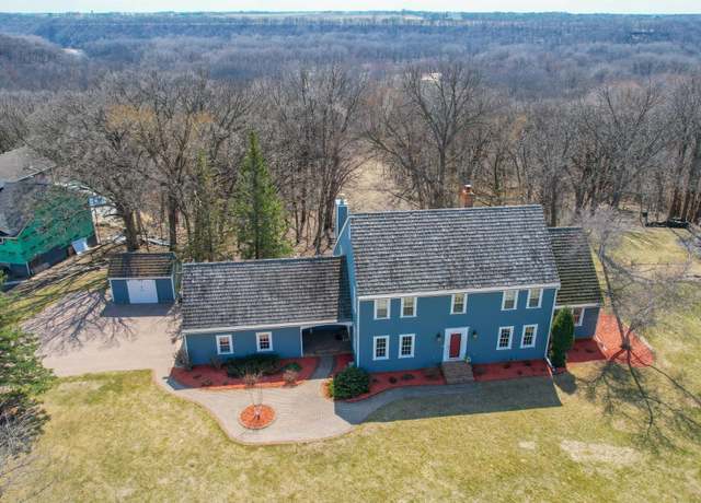 Property at 70 Jonathon Dr, New Ulm, MN 56073, 5 beds, 4 baths
