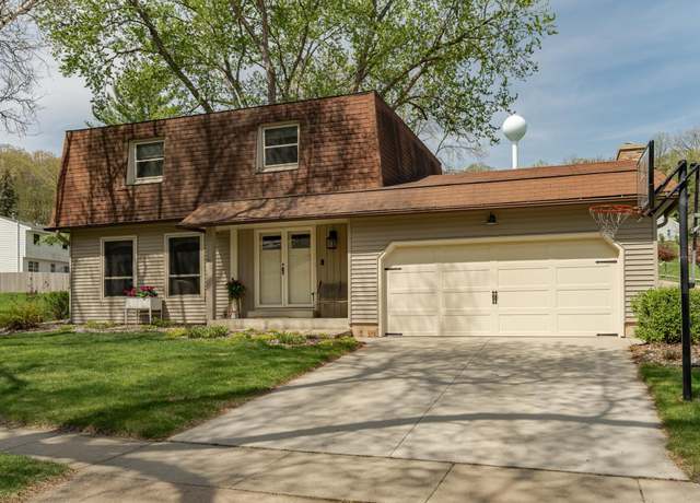 Property at 1875 Terracewood Dr NW, Rochester, MN 55901, 4 beds, 3 baths