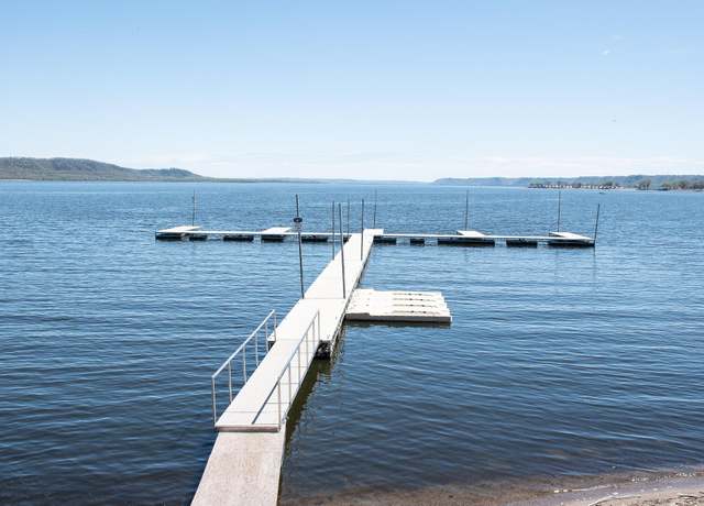 Property at 1702 N Lakeshore Dr #8, Lake City, MN 55041, 1 bed, 1 bath