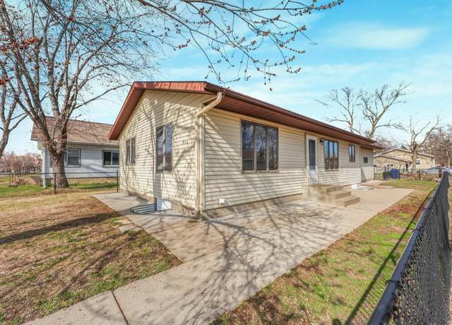 Property at 816 32nd Ave N, Saint Cloud, MN 56303, 4 beds, 2 baths