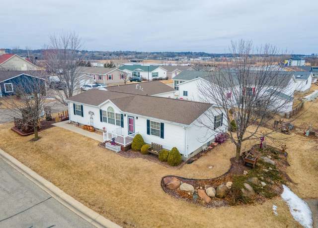 Property at 4314 Garden Ct SE, Rochester, MN 55904, 3 beds, 2 baths