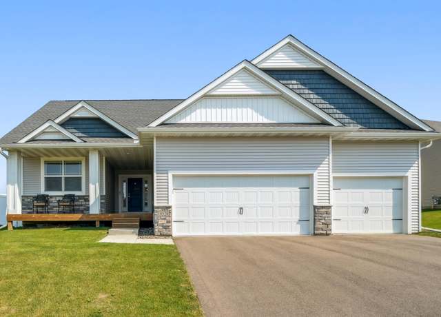 Property at 18528 Hexham Ln, Lakeville, MN 55044, 4 beds, 3 baths