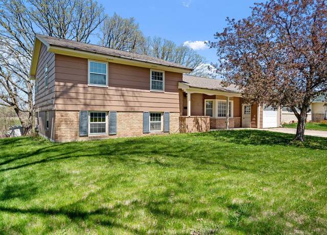 Property at 721 10th Ave NE, Waseca, MN 56093, 3 beds, 2 baths