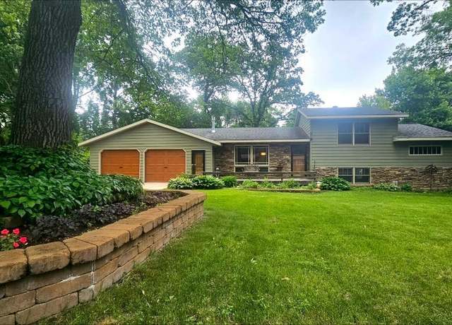 Property at 1912 S Oak Knoll Dr NE, Alexandria, MN 56308, 3 beds, 2 baths