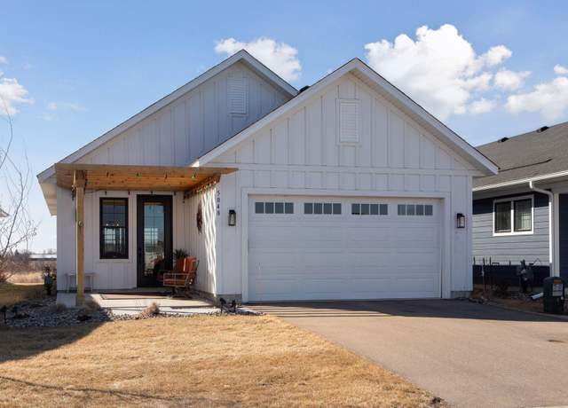 Property at 5048 217th St W, Farmington, MN 55024, 2 beds, 2 baths