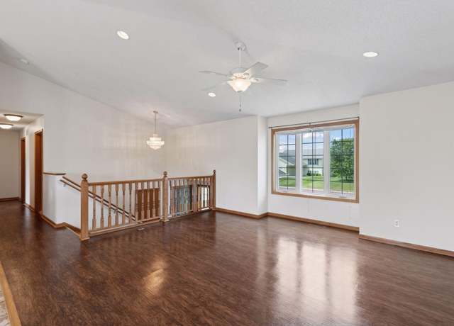 Property at 101 La Costa Ln, Mankato, MN 56001, 4 beds, 3 baths