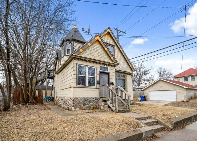 Property at 733 Earl St, Saint Paul, MN 55106, 4 beds, 2 baths