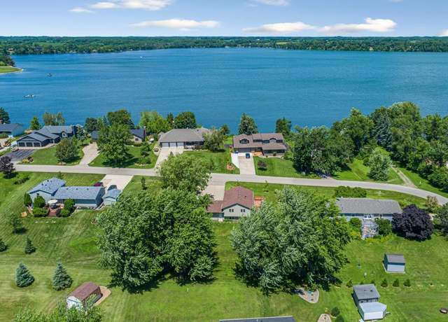 Property at 4320 Roberds Lake Trl, Faribault, MN 55021, 3 beds, 2 baths