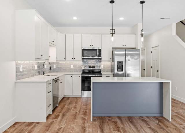 Property at 425 W 8th St #23, New Richmond, WI 54017, 2 beds, 3 baths