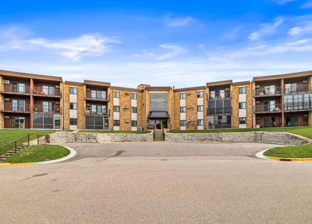 Property at 2690 Oxford St N #227, Roseville, MN 55113, 2 beds, 2 baths