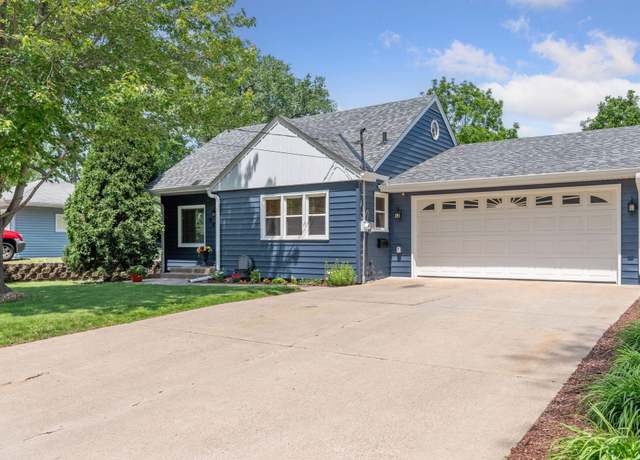 Property at 908 W 86th St, Bloomington, MN 55420, 3 beds, 2 baths