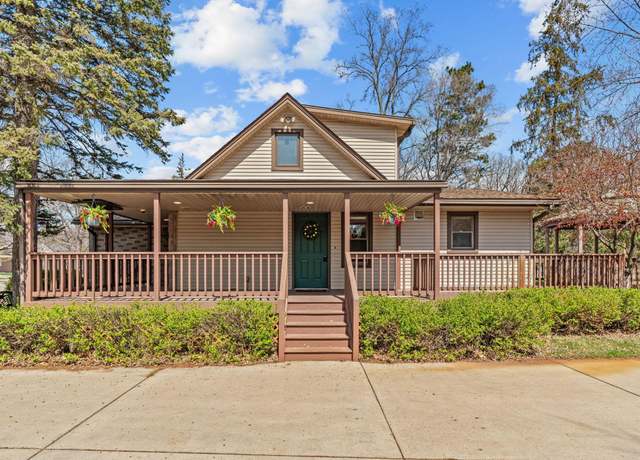 Property at 8011 Long Lake Rd, Mounds View, MN 55112, 3 beds, 2 baths