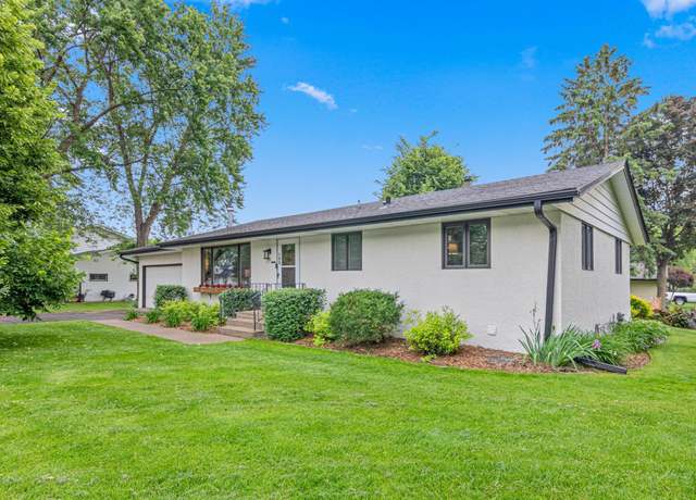 Property at 108 Bluwood Ave, Little Canada, MN 55117, 3 beds, 2 baths