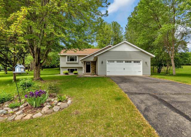 Property at 3113 Partridge Cir, Saint Cloud, MN 56301, 4 beds, 2 baths