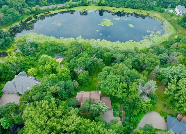 Property at 8910 Southwood Dr, Bloomington, MN 55437, 4 beds, 4 baths