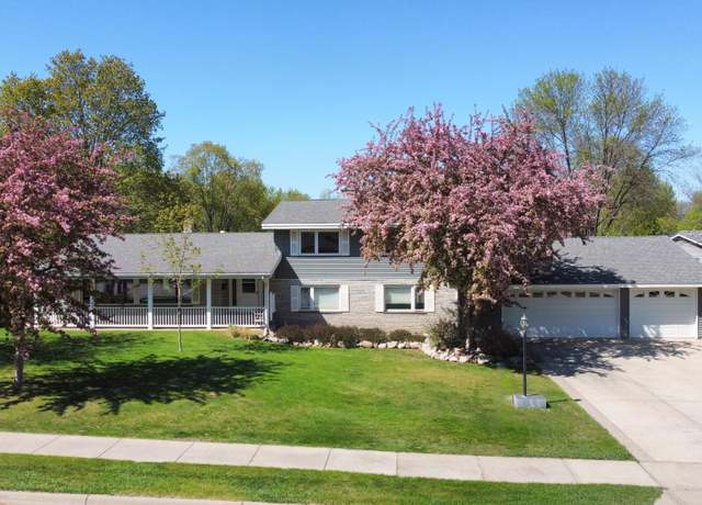 Property at 213 2nd St N, Cold Spring, MN 56320, 4 beds, 3 baths