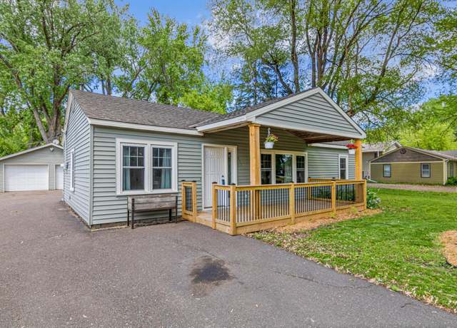 Property at 689 Berwood Ave, Vadnais Heights, MN 55127, 3 beds, 1 bath