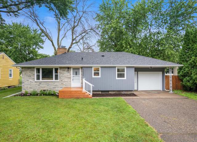 Property at 2233 17th Ave E, North Saint Paul, MN 55109, 4 beds, 2 baths