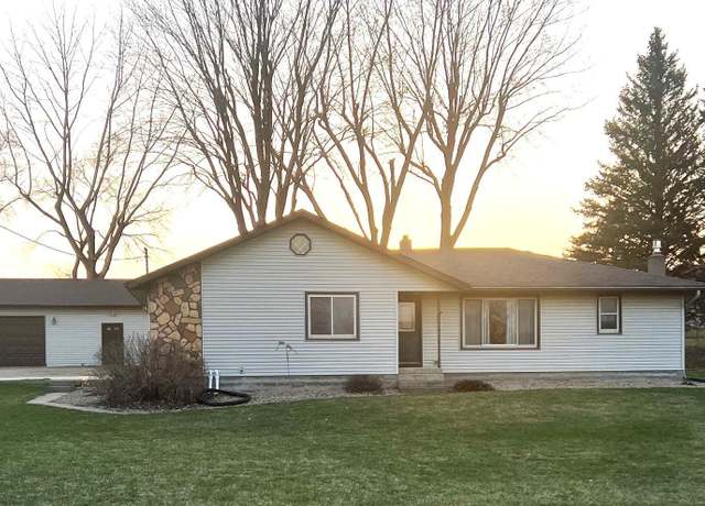 Property at 23635 Hogan Ave, Hampton, MN 55031, 3 beds, 2 baths