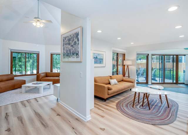 Property at 2415 Edgerton St, Little Canada, MN 55117, 5 beds, 4 baths