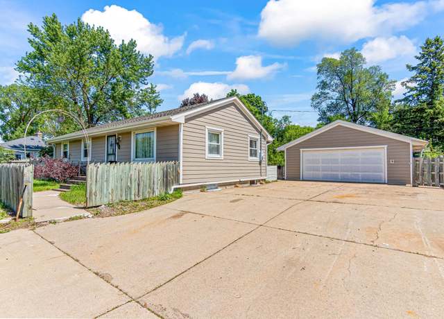 Property at 7109 Penn Ave S, Richfield, MN 55423, 3 beds, 3 baths