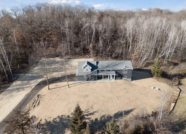 Property at 410A Krattley Ln, Hudson, WI 54016, 3 beds, 2 baths