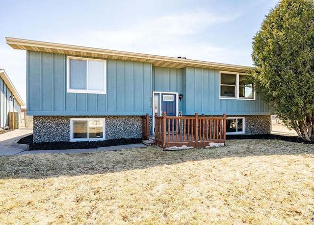 Property at 3116 Hughitt Ave, Superior, WI 54880, 4 beds, 2 baths
