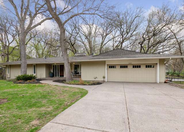 Property at 7008 Gleason Rd, Edina, MN 55439, 4 beds, 3 baths