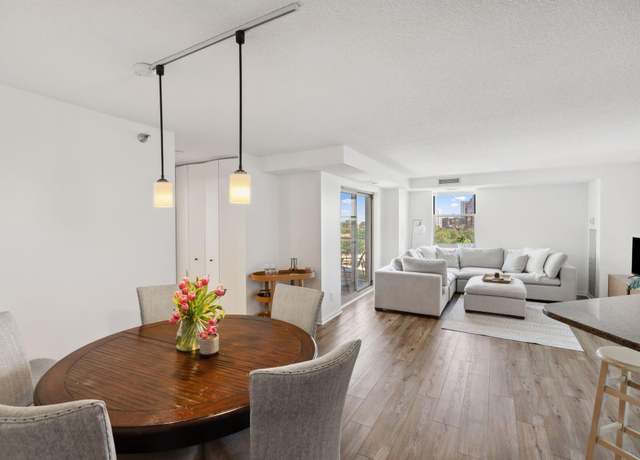 Property at 401 S 1st St #922, Minneapolis, MN 55401, 2 beds, 2 baths
