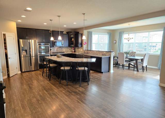 Property at 11158 3rd St N, Lake Elmo, MN 55042, 4 beds, 4 baths