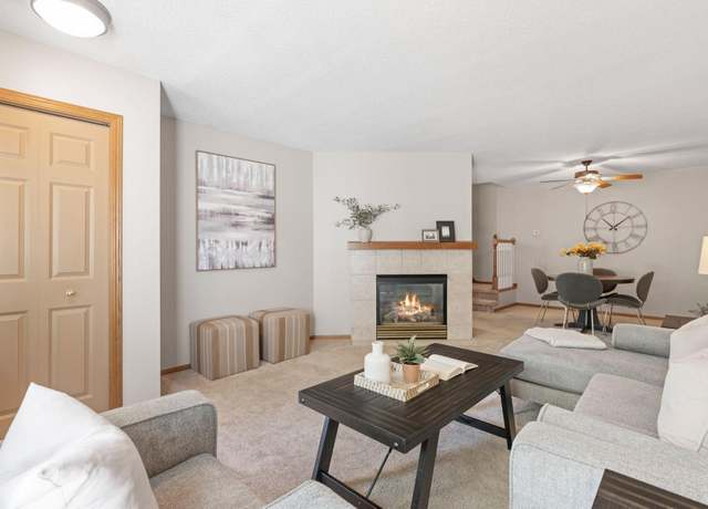 Property at 7861 Autumn Ridge Ave, Chanhassen, MN 55317, 3 beds, 2 baths