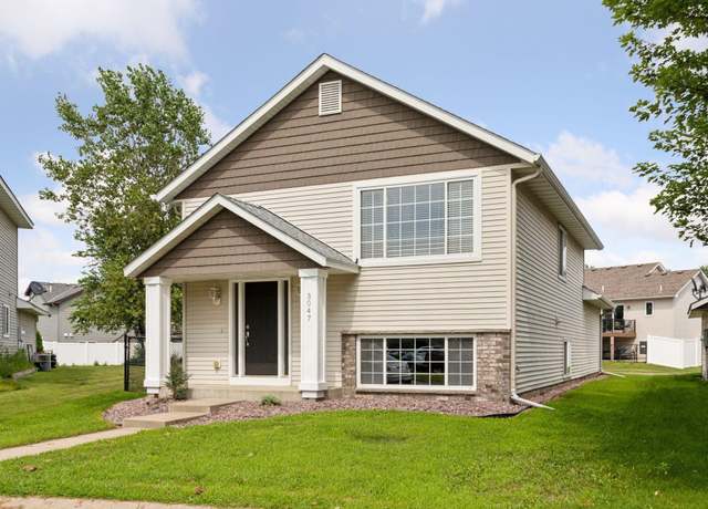 Property at 3047 212th St W, Farmington, MN 55024, 3 beds, 2 baths