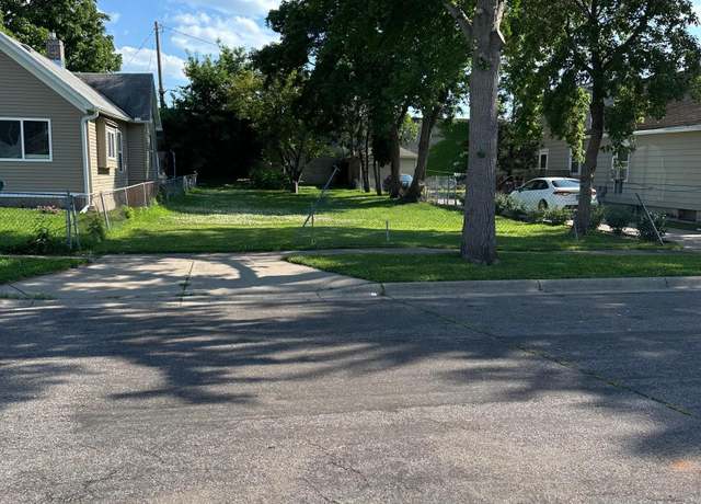 Property at 482 Stinson St, Saint Paul, MN 55117