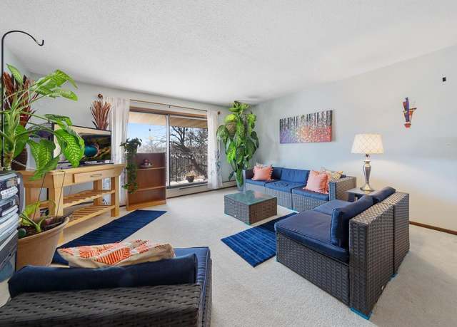 Property at 10211 Cedar Lake Rd #309, Minnetonka, MN 55305, 1 bed, 1 bath