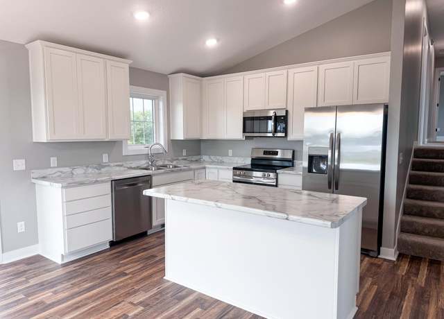 Property at 16638 Eagle Ridge Cir, Pine City, MN 55063, 4 beds, 2 baths