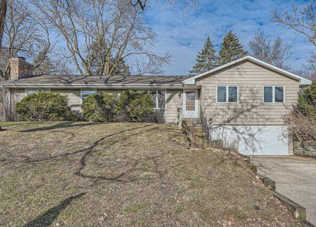 Property at 1484 18th Ave NW, New Brighton, MN 55112, 4 beds, 2 baths