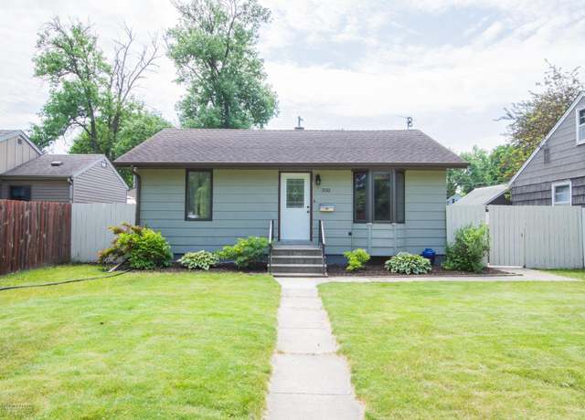 Property at 350 15th Ave S, Fargo, ND 58103, 4 beds, 2 baths