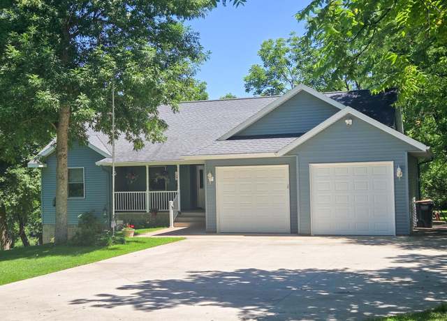 Property at 23032 W Torah Dr, Richmond, MN 56368, 3 beds, 2 baths