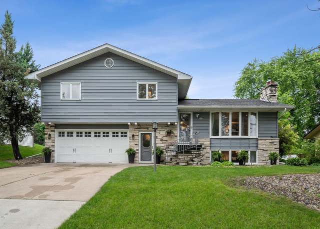 Property at 1439 7th St SW, New Brighton, MN 55112, 3 beds, 2 baths