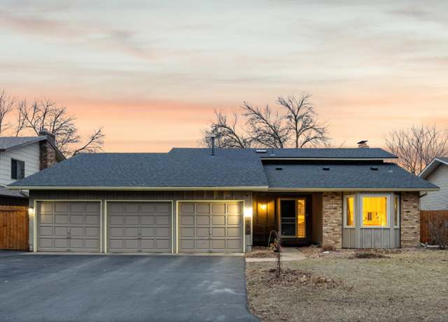 Property at 6817 83rd Ave N, Brooklyn Park, MN 55445, 4 beds, 2 baths