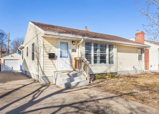 Property at 831 California Ave W, Saint Paul, MN 55117, 3 beds, 2 baths