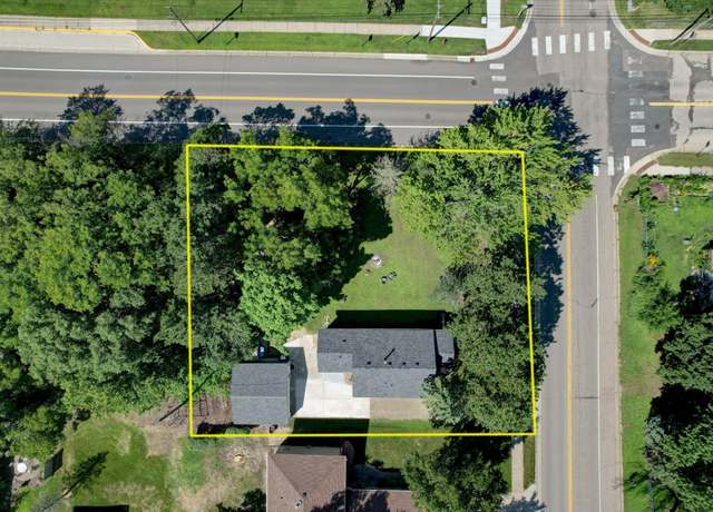 Property at 2568 South Ave E, North Saint Paul, MN 55109, 3 beds, 2 baths