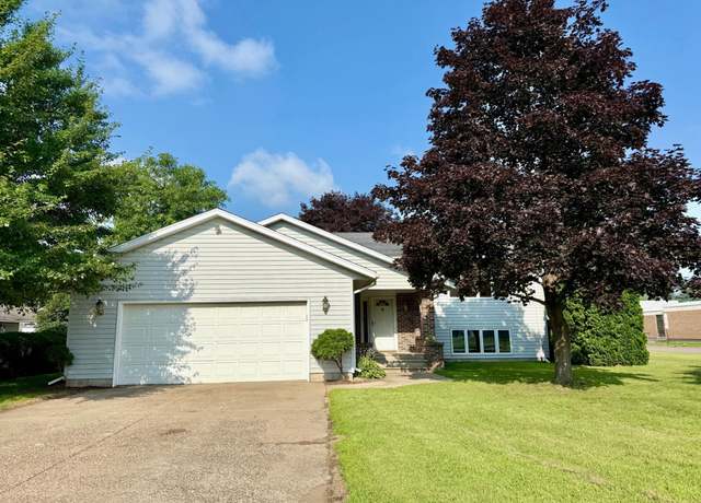 Property at 402 6th St SW, Little Falls, MN 56345, 4 beds, 2 baths