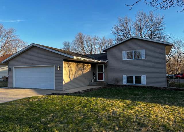 Property at 505 Abby Ln, Glencoe, MN 55336, 2 beds, 3 baths