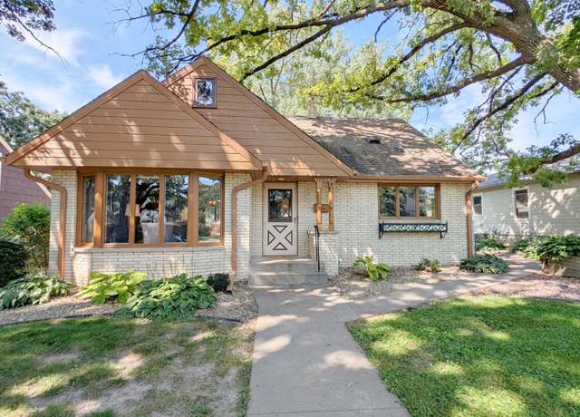 Property at 1913 Malvern St, Lauderdale, MN 55113, 3 beds, 3 baths