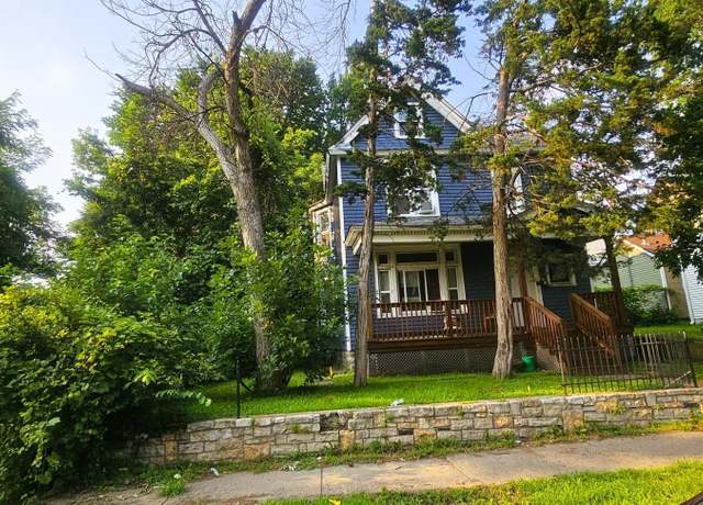 Property at 101 Manitoba Ave, Saint Paul, MN 55117, 6 beds, 2 baths