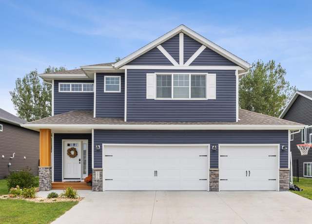 Property at 5876 Deb Dr W, West Fargo, ND 58078, 4 beds, 3 baths