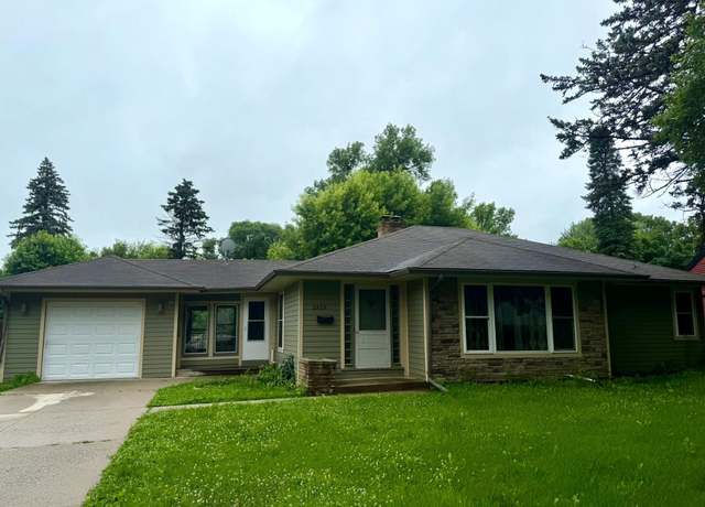 Property at 1319 Kandiyohi Ave SW, Willmar, MN 56201, 3 beds, 2 baths