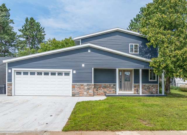 Property at 27 Astor Rd, Babbitt, MN 55706, 3 beds, 3 baths